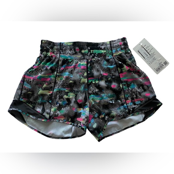 Bundle of 3 Lululemon Womens Hold Tight HR Shorts Tank Top Size 6 Socks M NWT - Picture 5 of 16